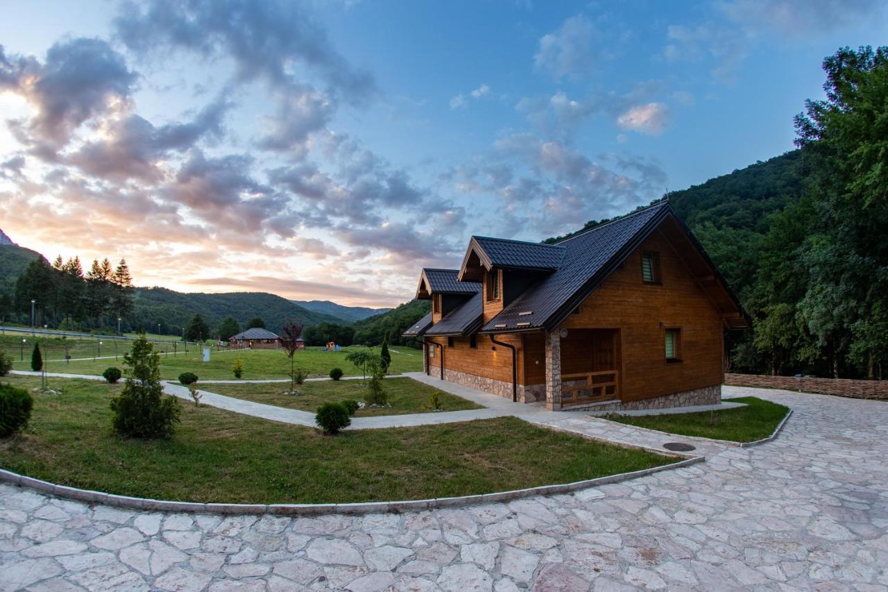 Vila "Maglic" Tjentiste Exterior foto